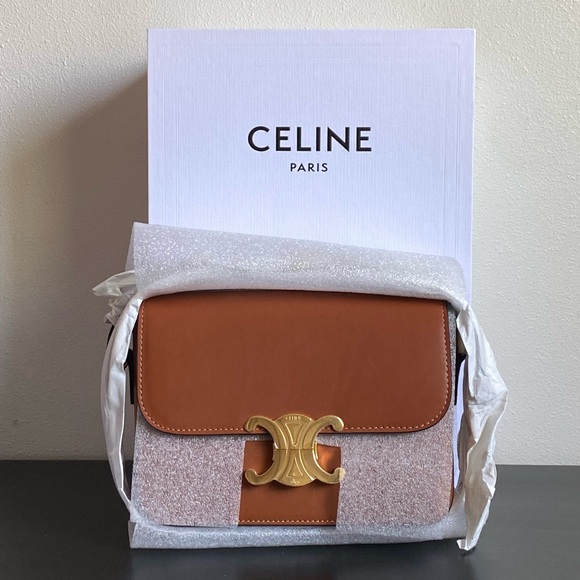 NIB Celine Teen Triomphe CrossbodyBag in Natural Tan Calfskin Leather - Picture 2 of 9